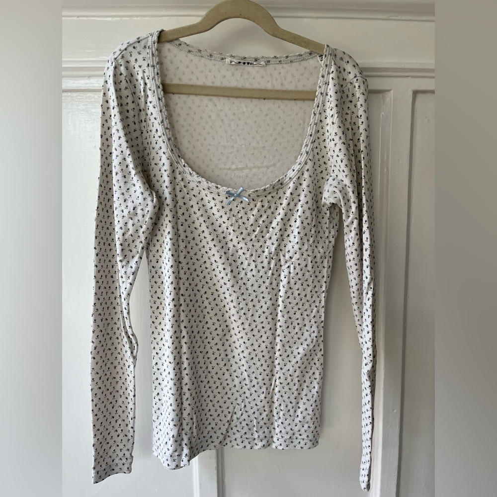 Doen long sleeve tee size small